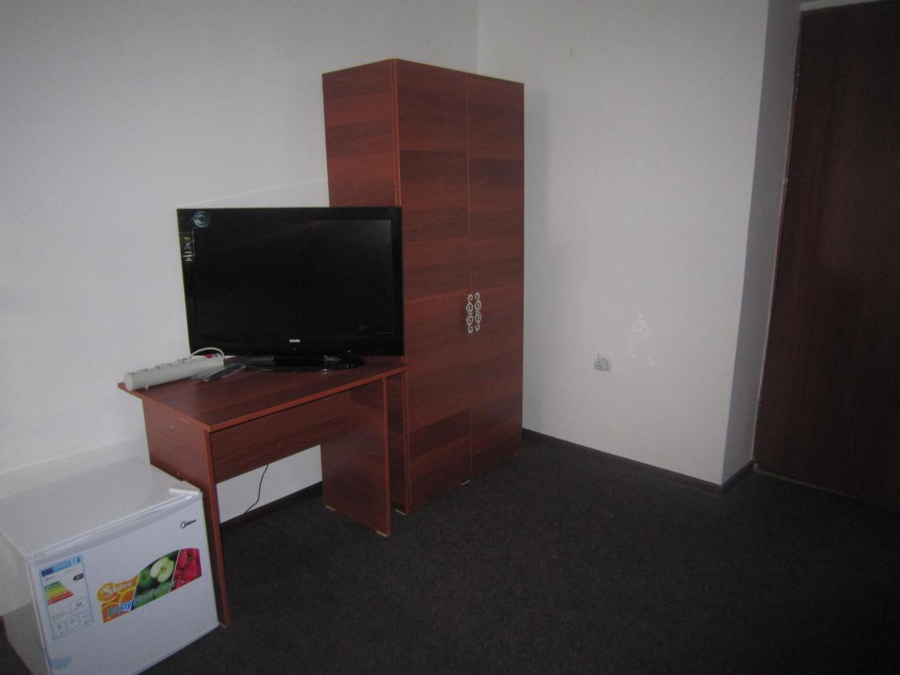 Hotel Aknur Beyneu Exteriör bild